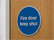 Fire door keep shut sign